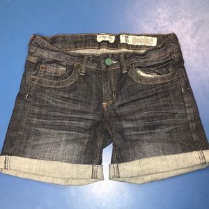 🎉🎊 5 for $20🎉🎊 women’s Bermuda shorts